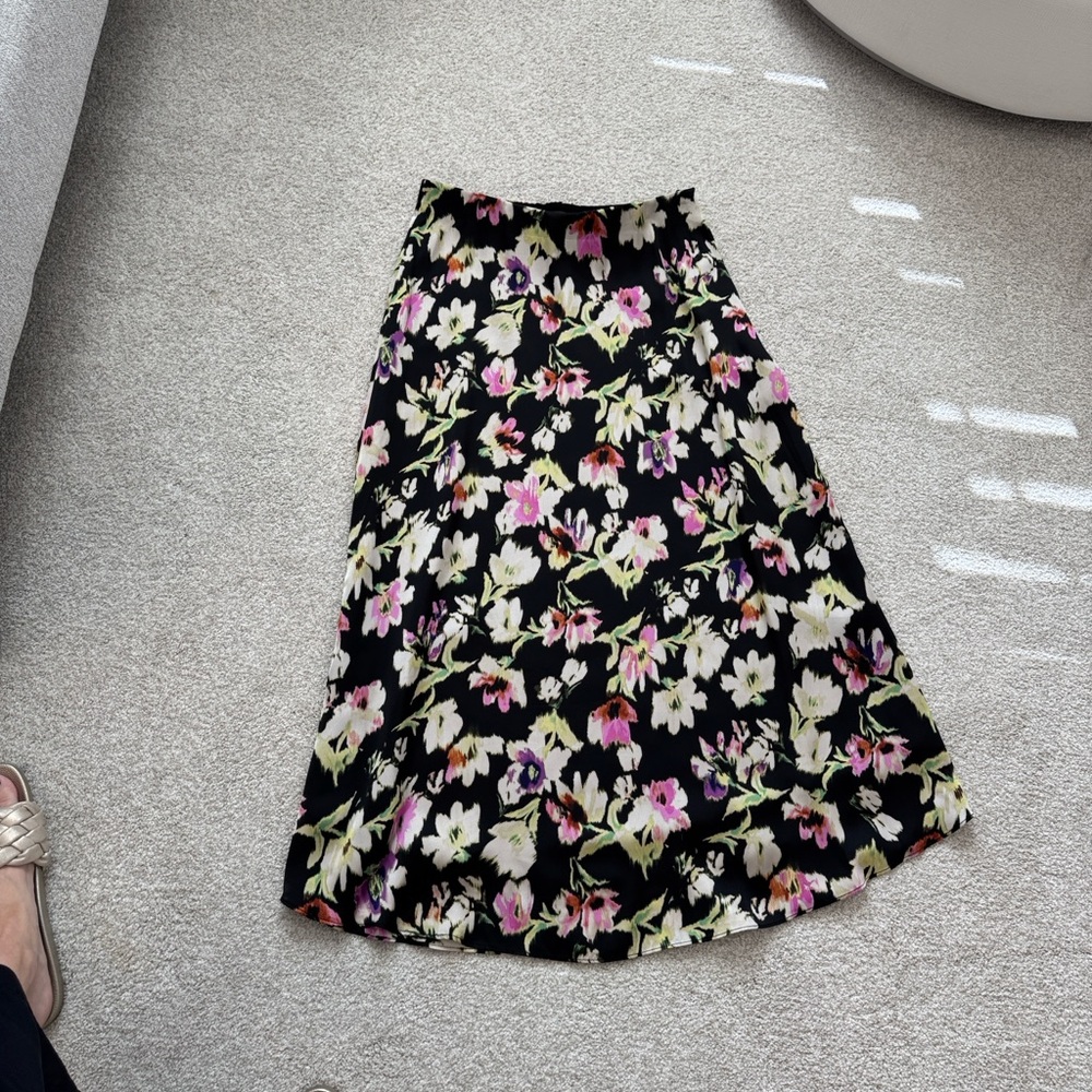 Vince Camuto Black Floral A-Line Skirt